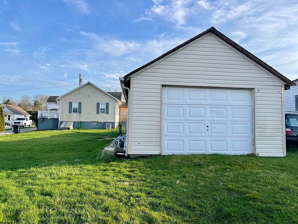 36 Woodland Ave, Masontown, PA 15461 MLS 10148433 Zillow