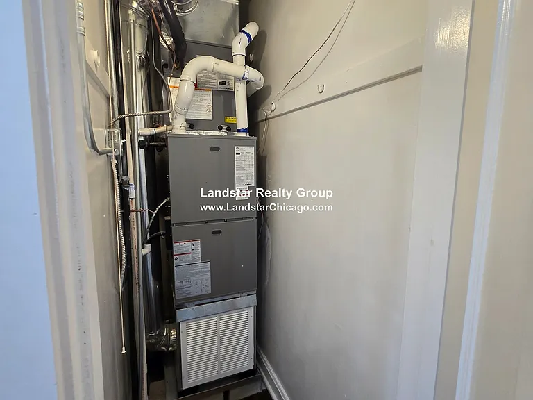 4127 N Mozart St #1 — Photo 11