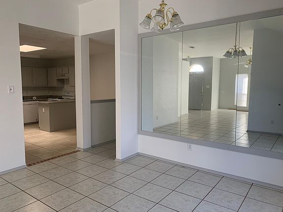 2nd image of 828 Mayfield Dr