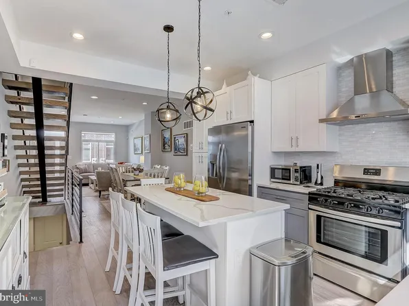 1728 Ingersoll St, Philadelphia, PA 19121