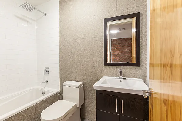 Rented by MNS | media 9