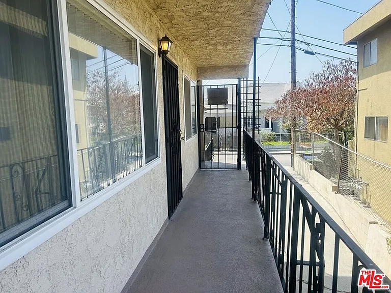 740 N Hill Pl #1 — Photo 12