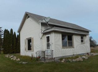 315 W Main St, Mishicot, WI 54228