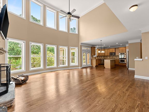 4th image of 6750 Scottsfield Trce