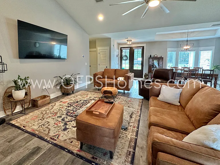 8738 El Paseo St — Photo 3