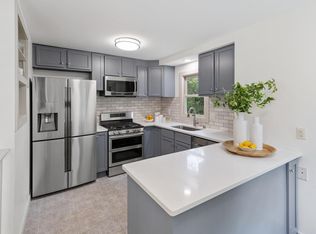 7231 Minnewashta Pkwy, Excelsior, MN 55331