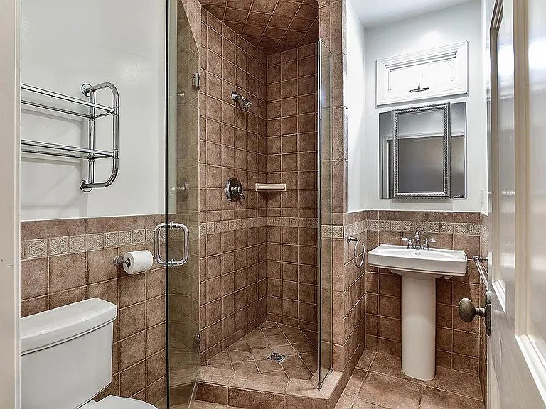 8459 W 4th St — Photo 20