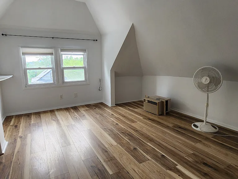 20 William St #2 — Photo 12