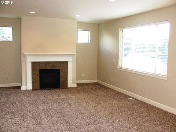 4th image of 4821 NE 109th St