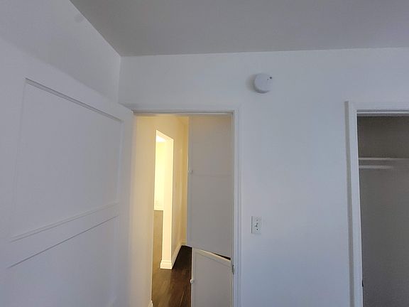 4th image of 920 S Grevillea Ave APT C