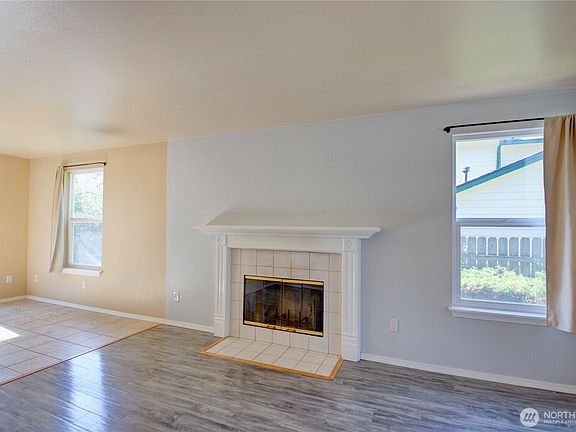 5th image of 1292 Leahy Drive
