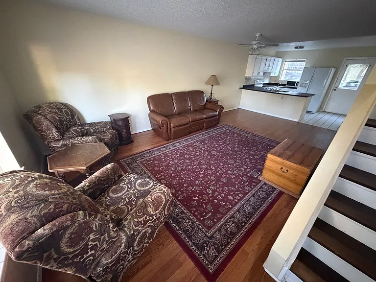 1920 Giltshire Dr — Photo 17