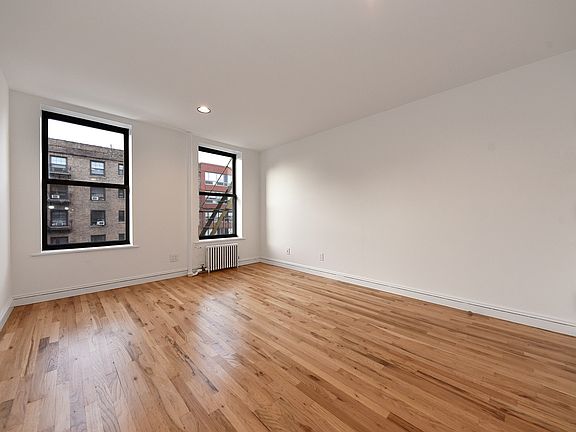 2nd image of 184 8th Ave APT 4S