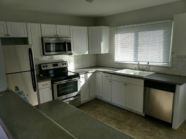 Miramar Dr — Photo 2