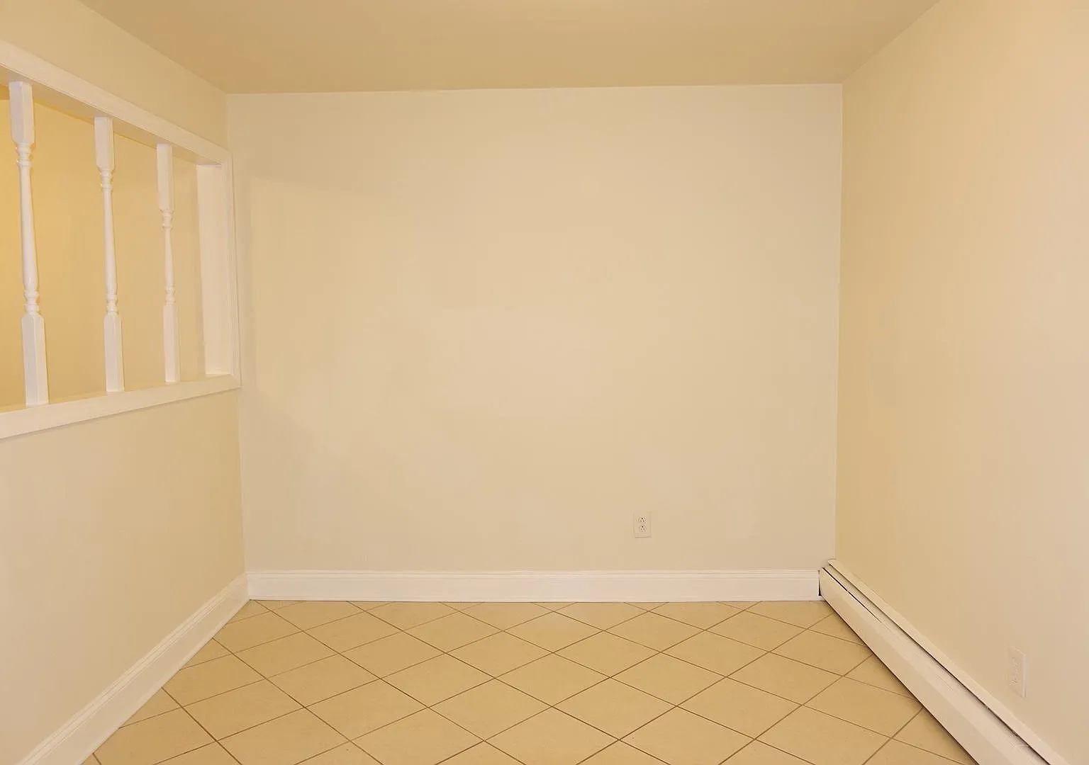 423 Avenue C — Photo 4