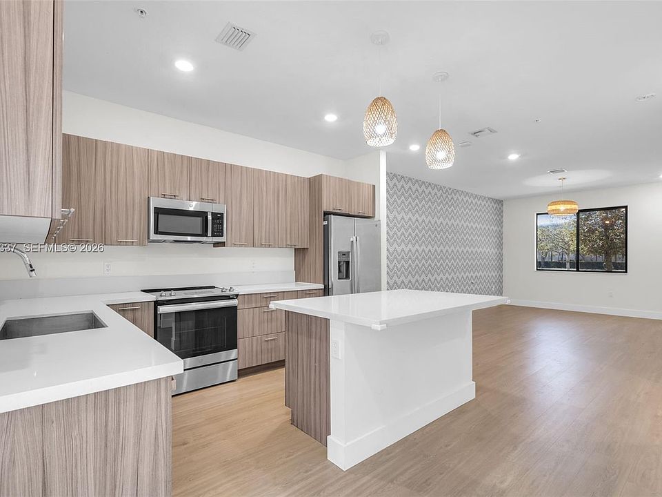 1st image of 8363 NW 41st St #1