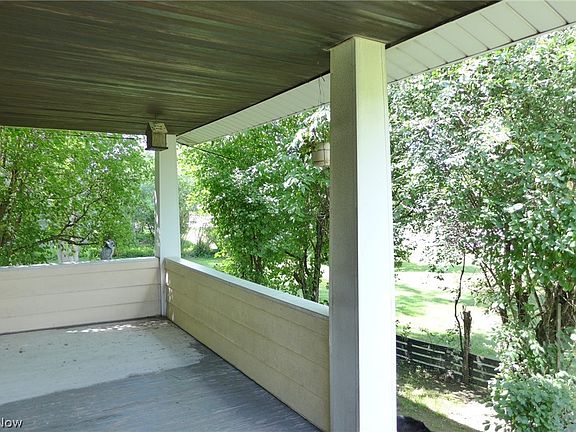 3rd image of 5363 Bartlett Rd