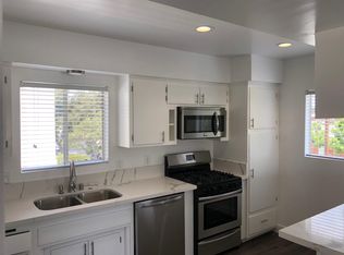 303 Center St APT 1, El Segundo, CA 90245