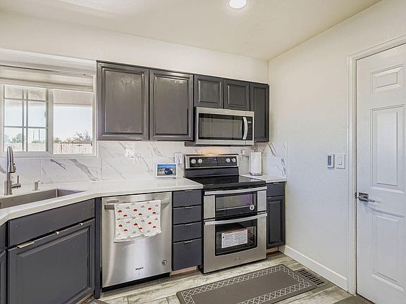 4th image of 9661 Green Ct #C