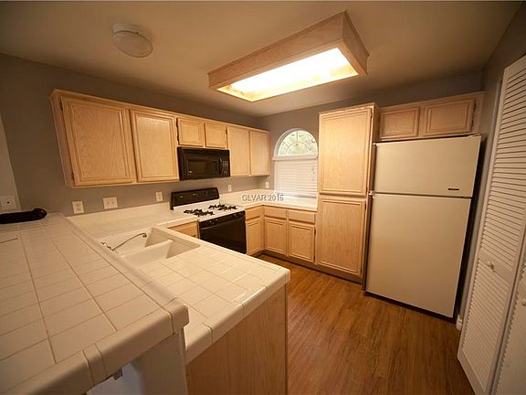 4th image of 3125 N Buffalo Dr Unit 2112