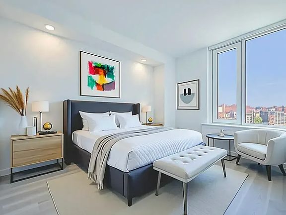 5th image of 2455 3rd Ave #21G