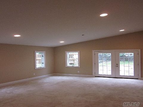 5th image of 7 Lake Ln