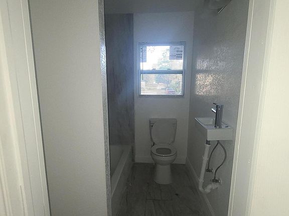 5th image of 1423 PRINCE Street