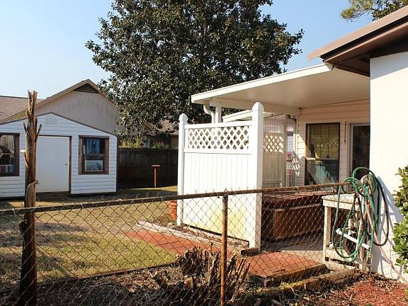 5th image of 271 W Lorraine Dr