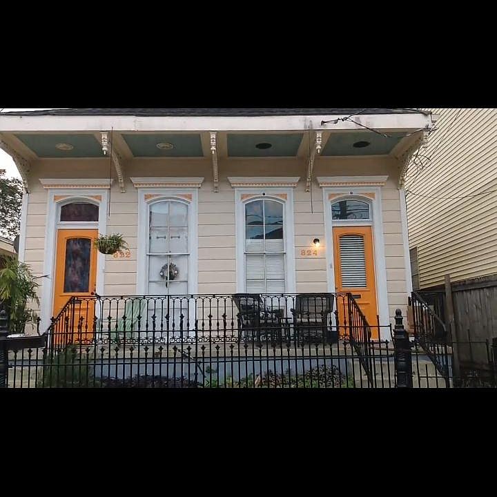 1st image of 824 Josephine St
