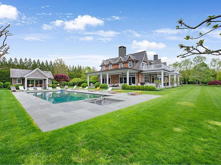 11 Farrell Ct — Photo 4