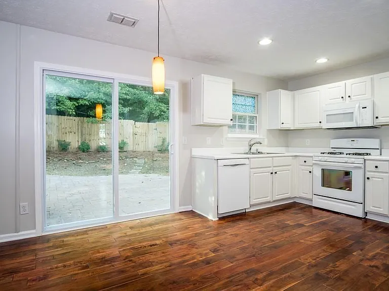 1078 River Plantation Dr — Photo 8