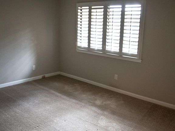 3rd image of 3505 Prestwick Dr