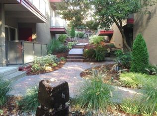 Commodore, Bellevue, WA 98004