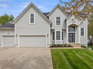 21720 W 95th Ter, Lenexa, KS 66227