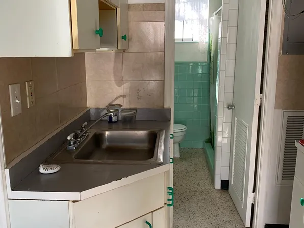 48 NW 78th St #1, Miami, FL 33150