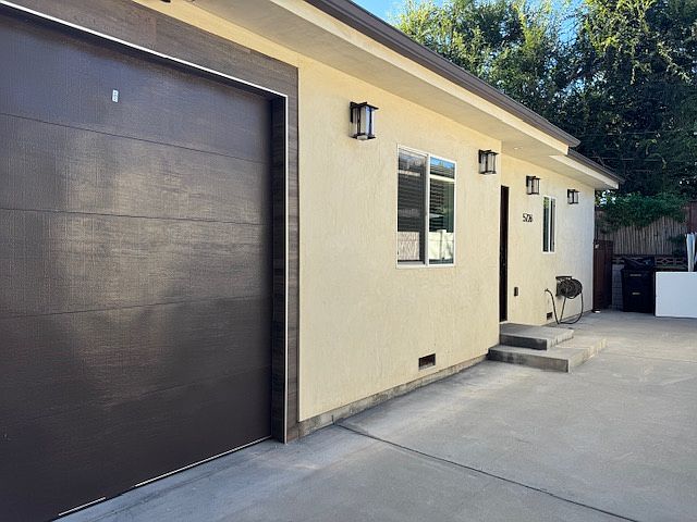1st image of 5726 Cartwright Ave