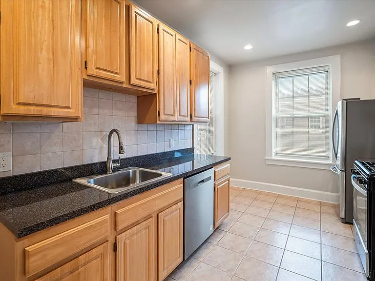 Worthington House Apartments — Photo 28