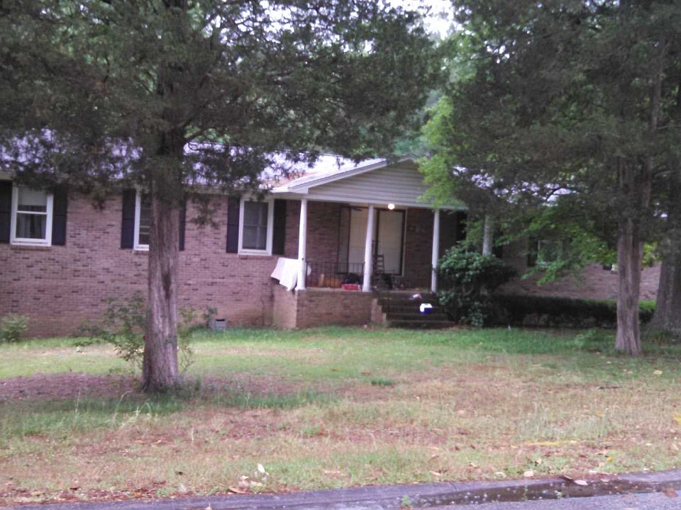 2nd image of 218 Berwick Rd