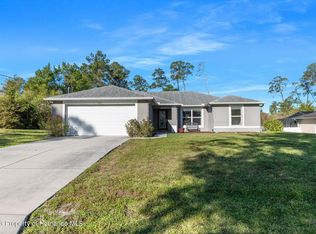 7051 Ovenbird Rd, Weeki Wachee, FL 34613