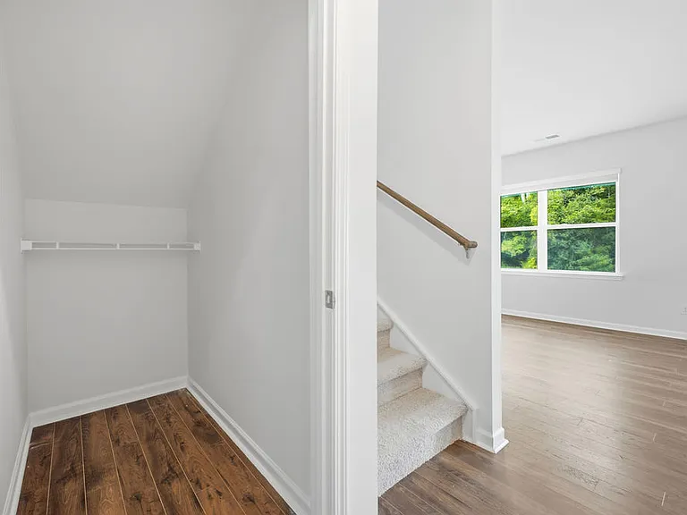 560 Country Oak Dr — Photo 40