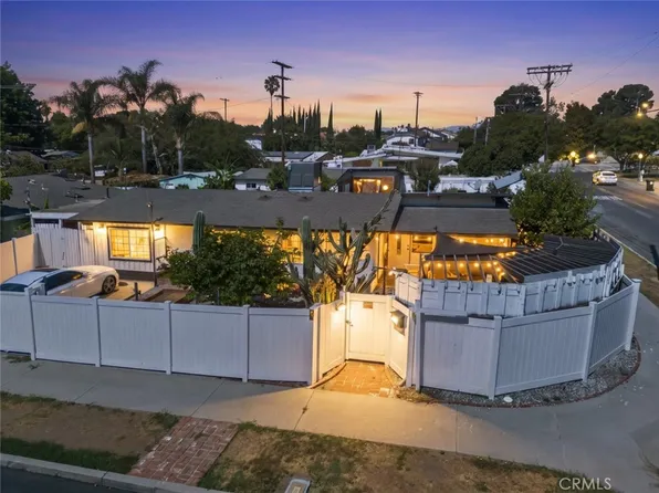 7959 Bothwell Rd, Reseda, CA 91335