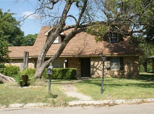 1618 Lexington Dr, Corsicana, TX 75110