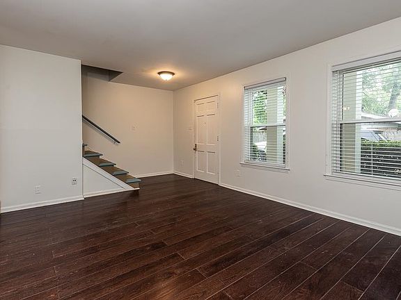 2nd image of 863 S Yates Rd APT 3
