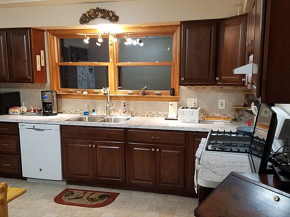 4th image of 6222 Elyria Ave