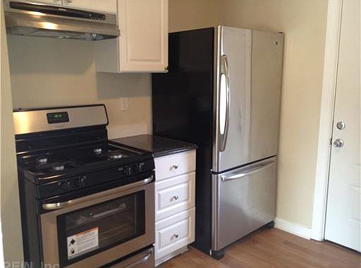 1st image of 32 Jouett St