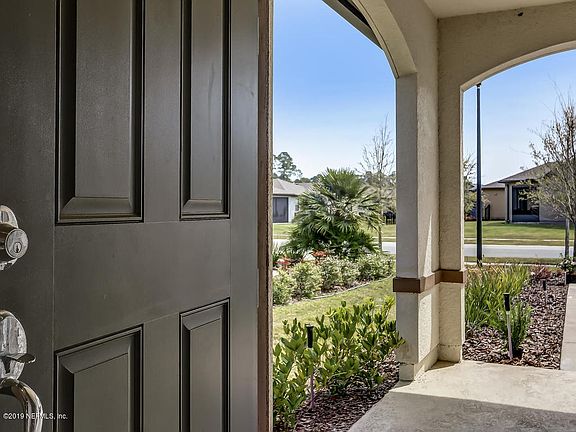 4th image of 213 Foxtail Fern Way
