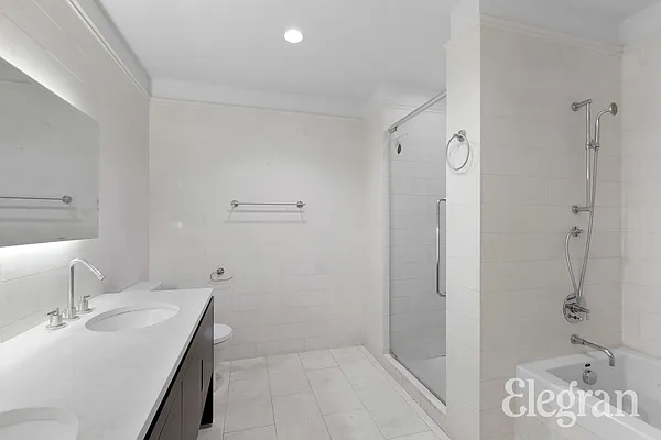 Rented by (Legacy) Elegran | media 12