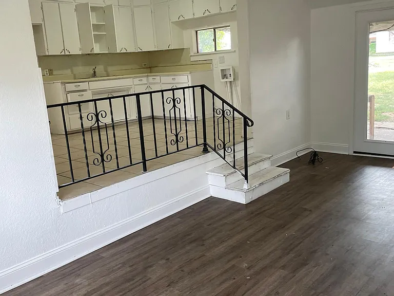 1476 Rancho Dr — Photo 1