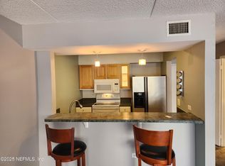 222 14th Ave N APT 111, Jacksonville, FL 32250