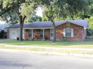 9906 Titan Dr, San Antonio, TX 78217